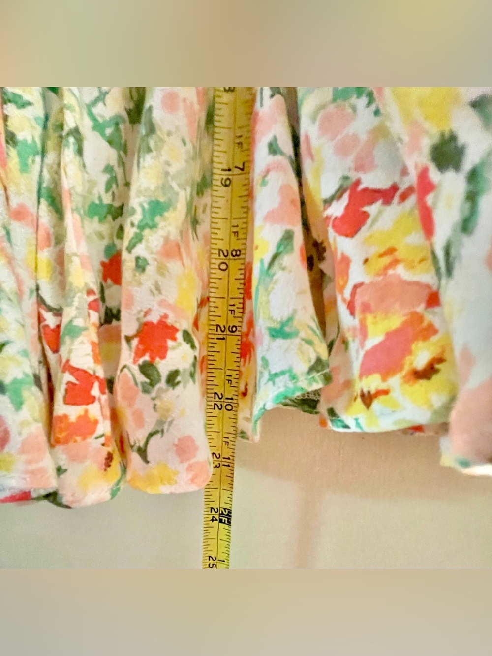 LOFT Floral Ruffle-Hem Mini Skirt
SIZE XL Tall **NEW WITH TAGS** - Picture 8 of 10